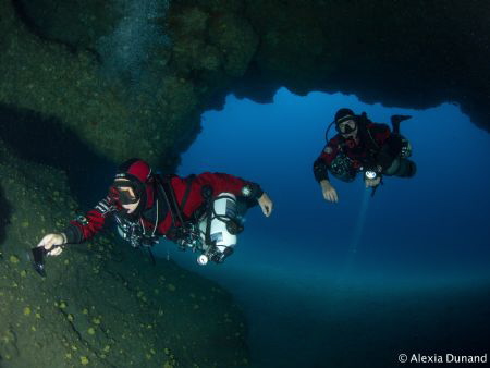 Cavern dive on Tmx Sidemount. Fun fun fun. Lanzarote by Alexia Dunand 