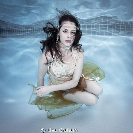 Underwater "flapper"
Nikon D300, Ikelite housing and dua... by Lisa Graham 