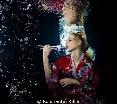 Thema: Japanerin
UW Model : Veronika Frank 2014
Nikon D... by Konstantin Killer 