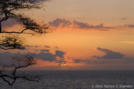 Wailea Point sunsetm Maui. D200 by Patrick Reardon 