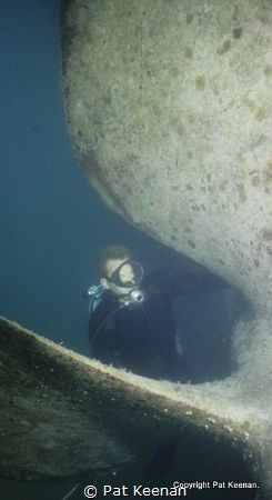 Royal Australian Navy (RAN) Clearance Diver carrying out ... by Pat Keenan 