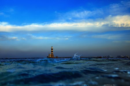 lighthouse
Location :Red Sea Daedalus Reef Egypt
Canon ... by Yung Sen Wu 