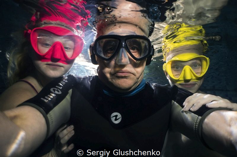 Selfies with models wearing masks. by Sergiy Glushchenko 