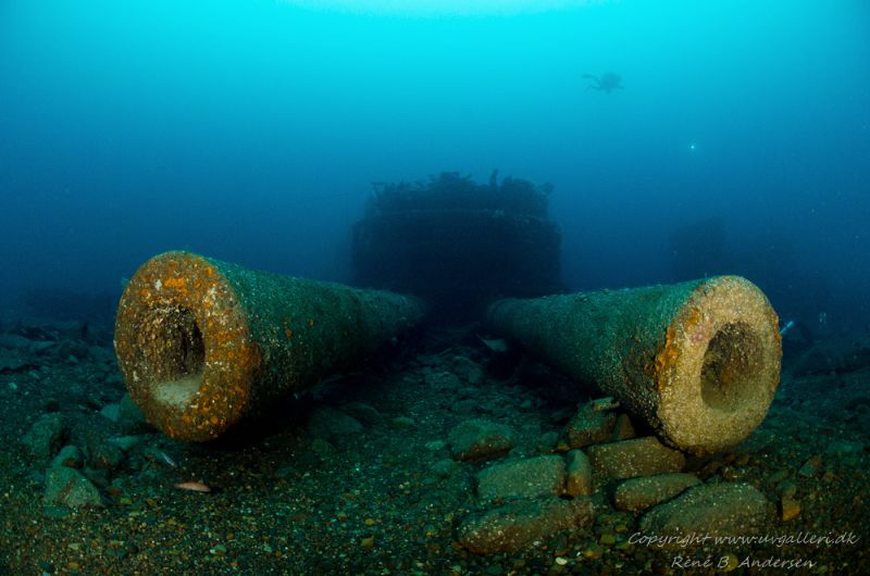 HMS Audacious WW1 wreck laying on 64meter at Malin Head i... by Rene B. Andersen 