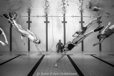 Underwater rugby, Norwegian series A, 4. round 2019 betwe... by Rune Edvin Haldorsen 