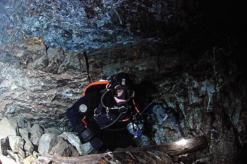 Diver in The Mine Miltitz by Andy Kutsch 