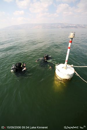 IDx divers on asignment. Searching for the remains of an ... by Skinonimus Uw 