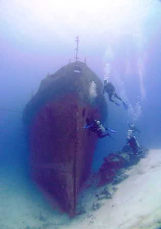 the stern of cañonero C53 near the island of Cozumel. by Kenn Bolbjerg 