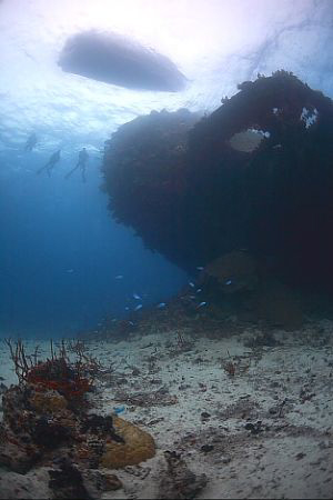 Wreck of the Gosei Maru - Chuuk/Truk Lagoon. by Jim Garland 