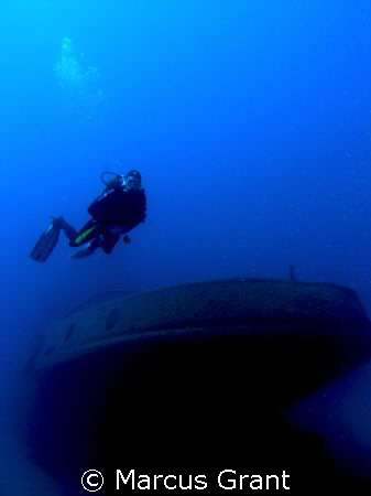 Tug boat rozi, wreck dives by Marcus Grant 