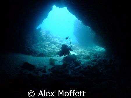 cave , divers , lanzarote , ocean , cavern ,  by Alex Moffett 