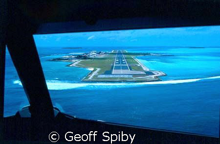coming in to land at Hlulule airport, Maldives by Geoff Spiby 