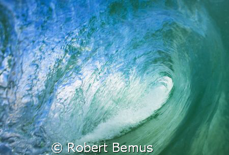 Aqua silence by Robert Bemus 