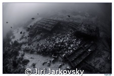Jolande reef by Jiri Jarkovsky 