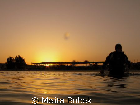 I¨m back from Marsa Shagra, Egypt. It is a nice place to ... by Melita Bubek 