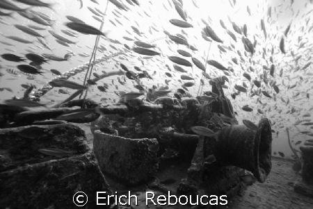 Anchor winch of the SS Thistlegorm in B&W.
A day "full o... by Erich Reboucas 