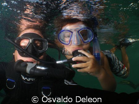 The best dive buddy, my little son TATI by Osvaldo Deleon 