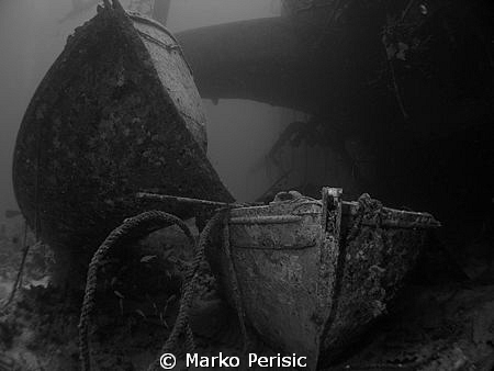 A profoundly atmospheric dive on the wreck of The Salem E... by Marko Perisic 