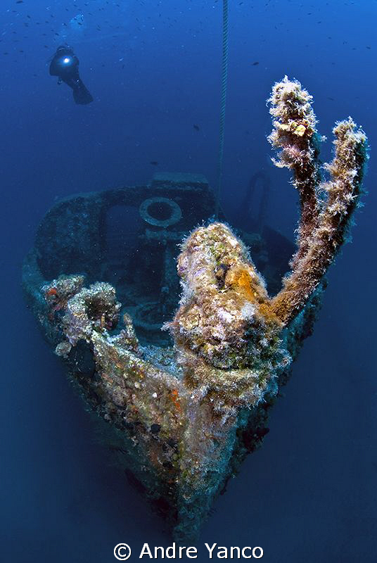 A wide angle look from the bow of WW1 Lundy Wreck at Kaba... by Andre Yanco 