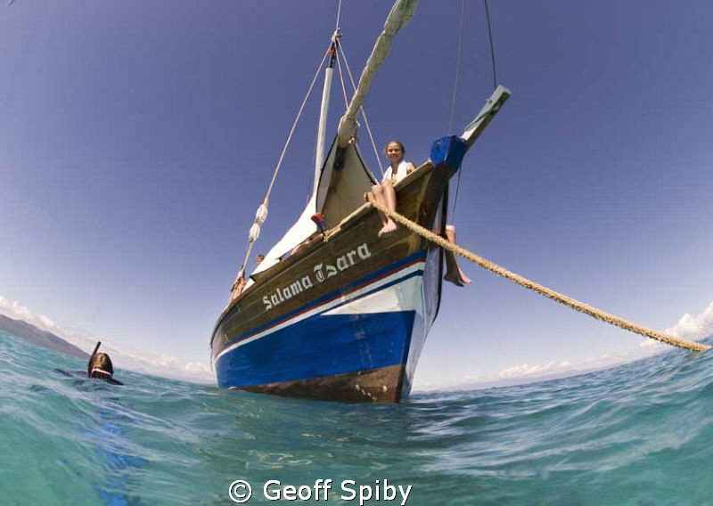 snorkelling from a dhow in Madagascar by Geoff Spiby 