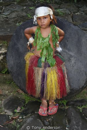Little Girl in Yap by Tony Anderson 