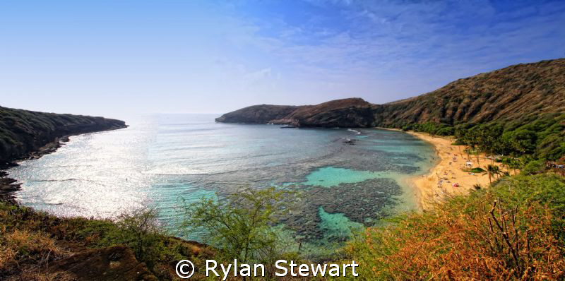 Hanauma Bay, Hawaii by Rylan Stewart 
