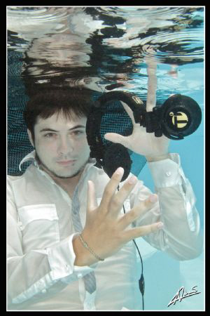 Underwater DJ by Adriano Trapani 