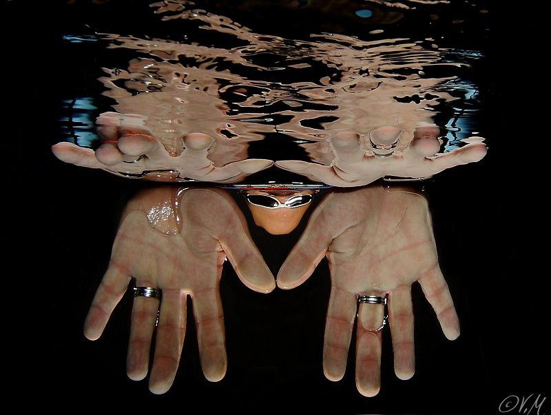 Experiment- taken in the swimmingpool by Veronika Matějková 