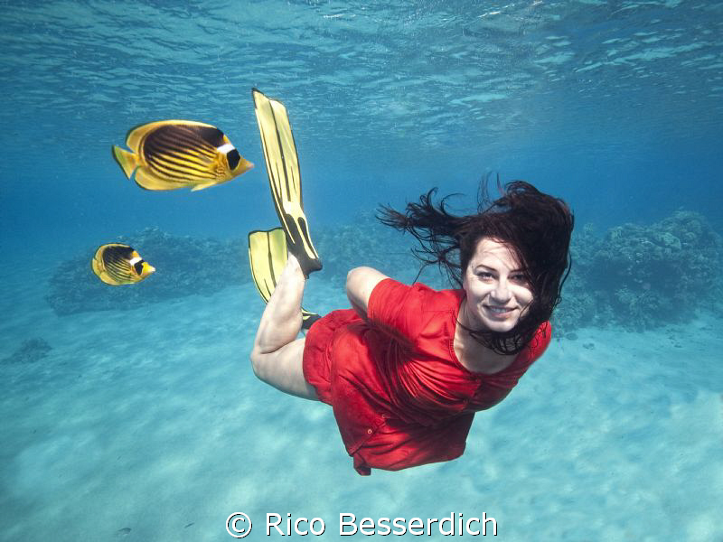 Underwater Beauty ;-)
Natural light only ( using magic f... by Rico Besserdich 