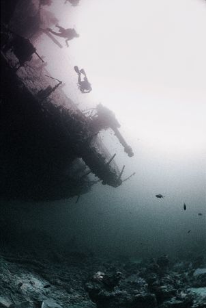How to photograph the most photographed wreck in the Worl... by Peter Symes 