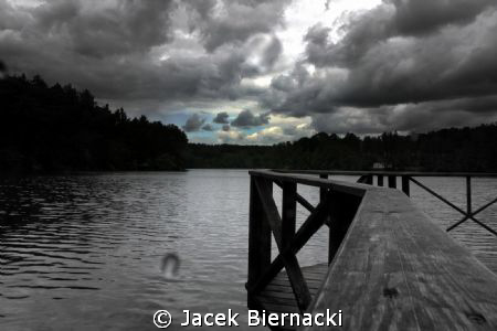 Trzesniowskie Lake by Jacek Biernacki 