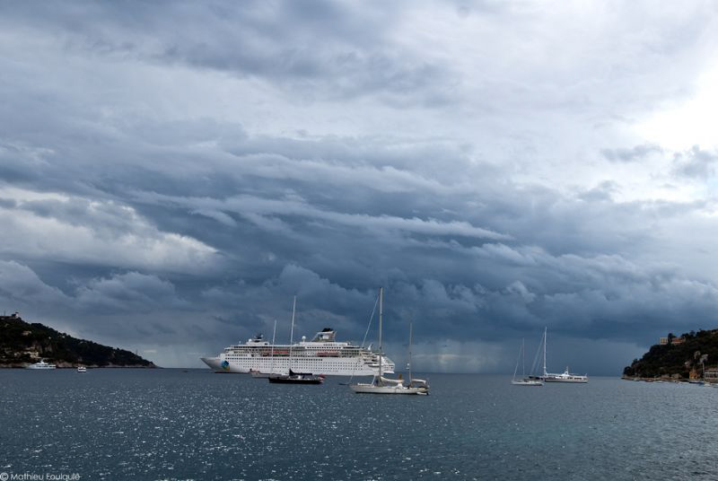 storm's coming by Mathieu Foulquié 