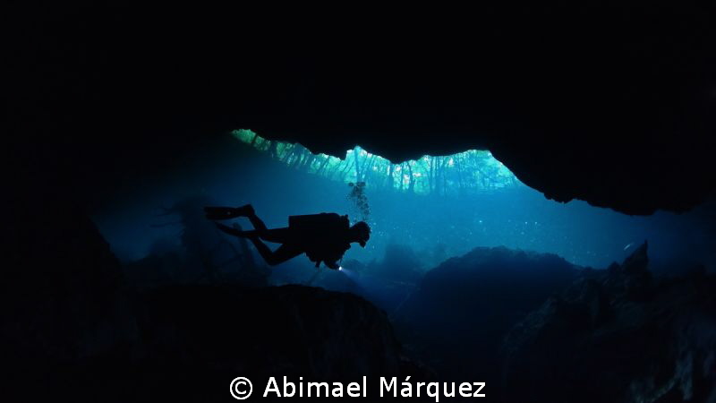 Cenote by Abimael Márquez 