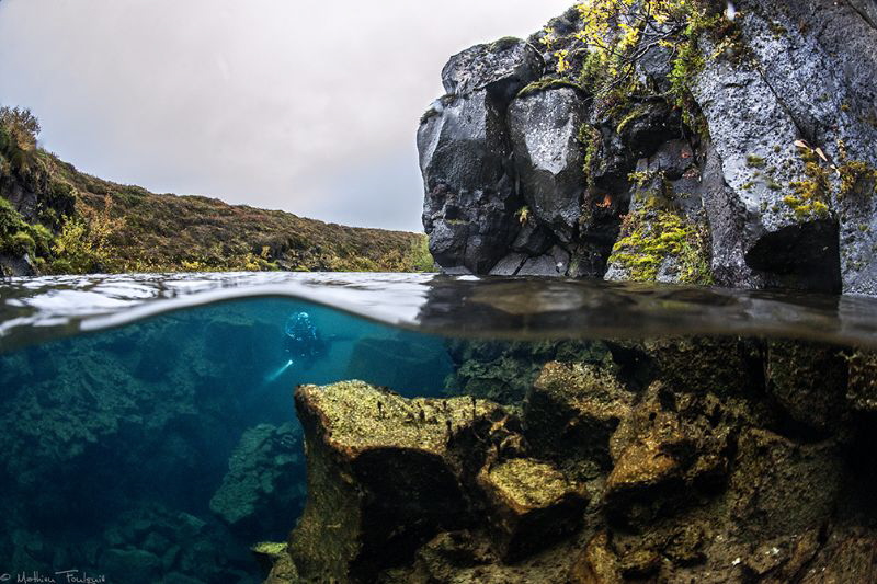 unexplored icelandic lava crack by Mathieu Foulquié 