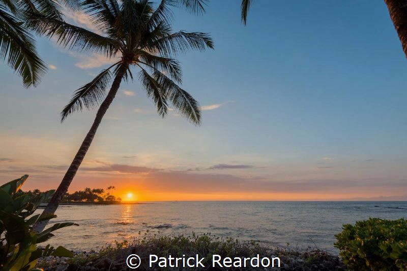 Hawaiian sunset by Patrick Reardon 