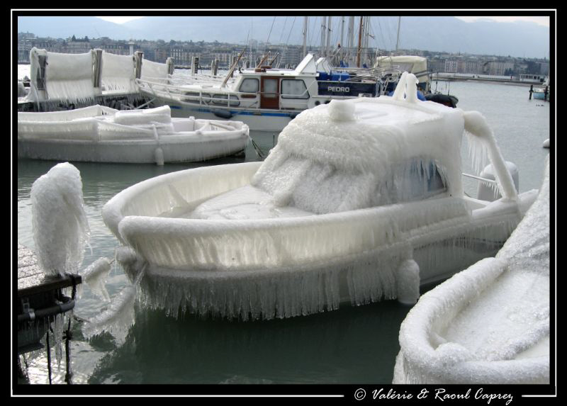 Ice boat ... it was quite cold last week in Switzerland. 