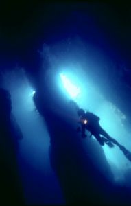 Cave,Sagres, F90x by José Augusto Silva 