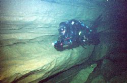 Cavediving Dordogne France in Emergence du Ressel Nikonos... by Teppo Lallukka 