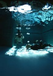 APNOE - POOL by Peter Paltinger 