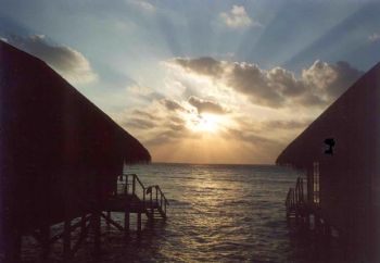 Coucher de soleil Maldiviens by Philippe Brunner 