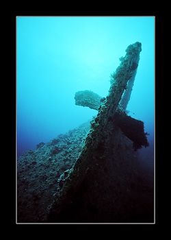 DUNRAVEN Propeller. The ship lies completely upside down.... by Johannes Felten 