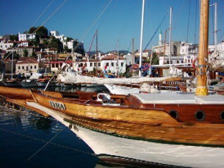 Marmaris, marina packed with gulets by Gordana Zdjelar 