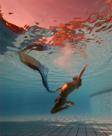 Just a swimming pool and natural sunlight with merdmaid :) by Egor Yakovlev 