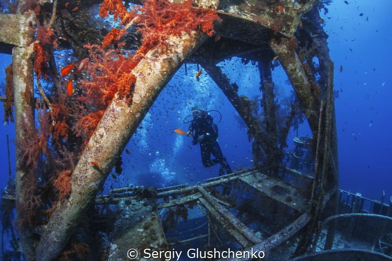 Wreck... by Sergiy Glushchenko 