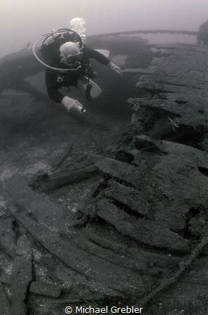 Late summer dive on the wreck of the Rothesay near Presco... by Michael Grebler 