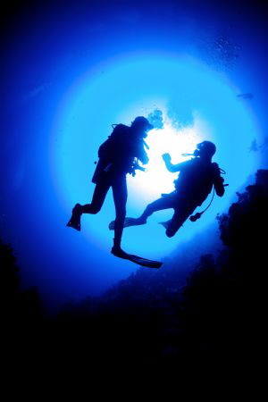 Floating under the sun rays by Zaid Al Sager 