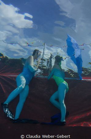 students pooltalk ...
during a workshop with Rico Besser... by Claudia Weber-Gebert 