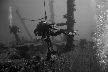 Mahi Wreck West shore Oahu. by Glenn Poulain 