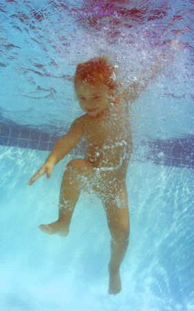 cupid in the Pool!taken with D100 in sea&sea housing and ... by Fiona Ayerst 