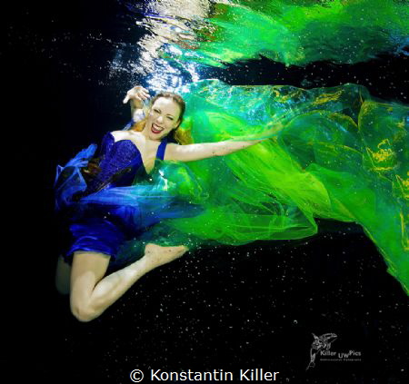 UW Model : Kira 
 Fotograf: Konstantin Killer UWPics
 N... by Konstantin Killer 